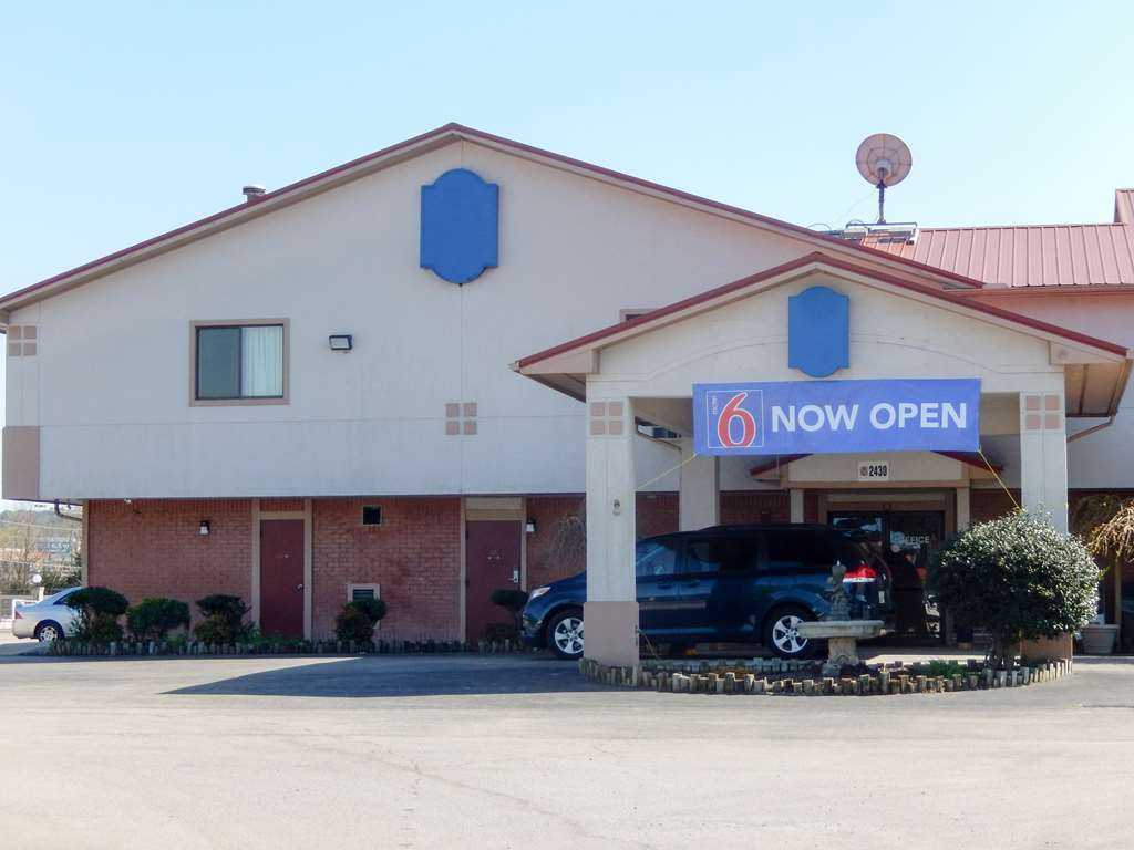 Hotel Super 8 Morristown East Downtown Exterior foto